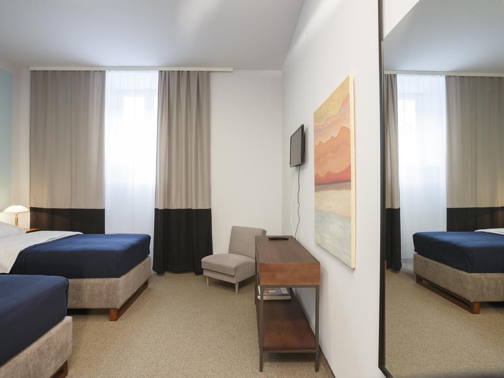 Savamala Place Belgrade Bilik gambar